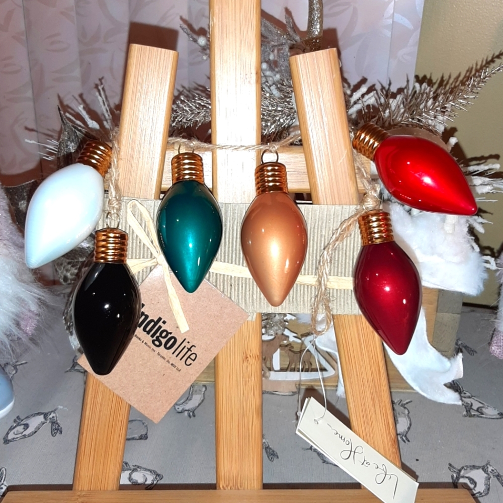 Multicolore Holiday Bulbs Ornament